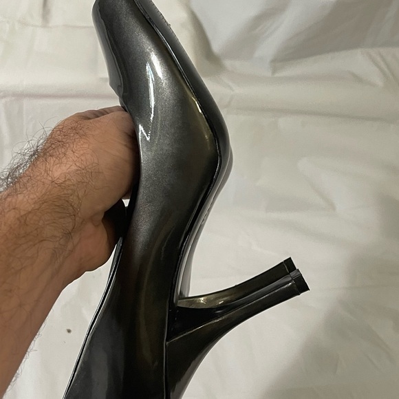 Banana Republic women’s heeled silver shoes size 9.5 - Picture 3 of 9